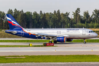 VQ-BIU - Aeroflot Airbus A320