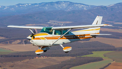 OM-RNR - Private Cessna 172 Skyhawk (all models except RG)