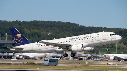 HZ-ASE - Saudi Arabian Airlines Airbus A320