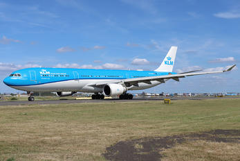 PH-AKB - KLM Airbus A330-300