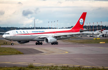 B-5960 - Sichuan Airlines  Airbus A330-300