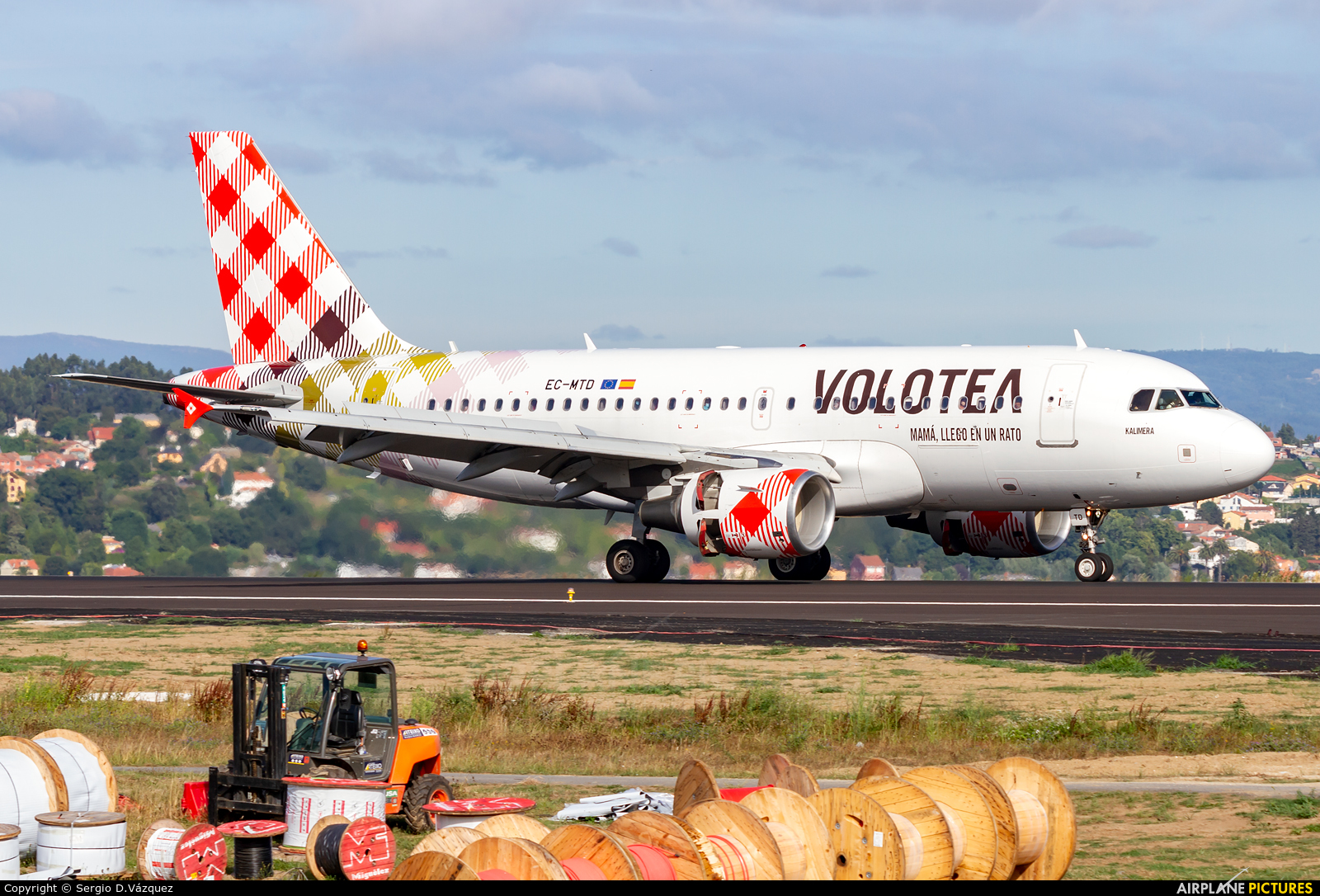 Volotea Airlines EC-MTD aircraft at La Coruña