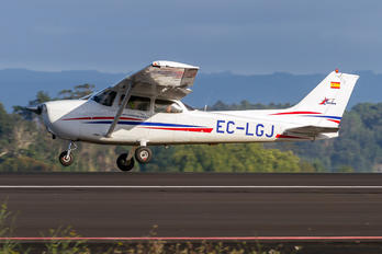 EC-LGJ - Nortavia Cessna 172 Skyhawk (all models except RG)