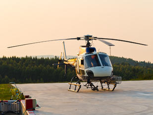 CC-AHO - AirWorks Helicopters Aerospatiale AS350 Ecureuil / Squirrel