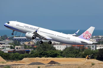 B-18109 - China Airlines Airbus A321-271NX