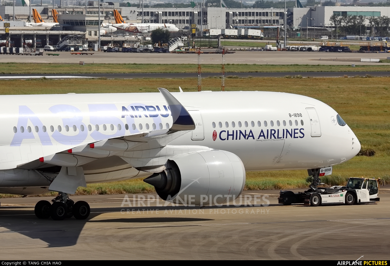 China Airlines B-18918 aircraft at Taipei - Taoyuan Intl