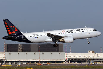 OO-SNK - Brussels Airlines Airbus A320