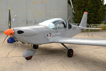 OM-M730 - Private Tomark Aero Viper SD-4