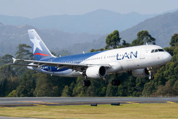 CC-BFA - LAN Airlines Airbus A320