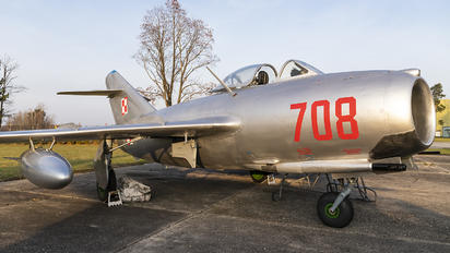 708 - Poland - Air Force PZL Lim-2