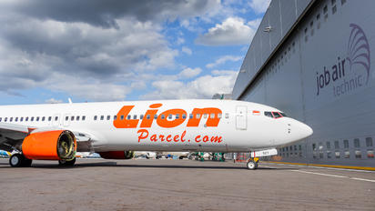 VP-BZY - Lion Airlines Boeing 737-900ER