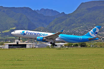 F-HPUJ - French Bee Airbus A330-300