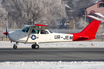 UR-JEM - Aeroclub Khmelnytskyi Reims F172