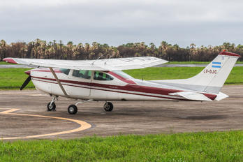 LV-OJC - Private Cessna 182 Skylane RG