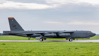 60-0034 - USA - Air Force Boeing B-52H Stratofortress