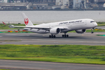 JA09XJ - JAL - Japan Airlines Airbus A350-900