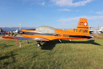 T7-FUN - Fliegermuseum Altenrhein Pilatus PC-7 I & II