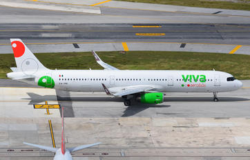 XA-VBI - VivaAerobus Airbus A321