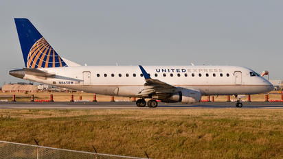 N865RW - United Express Embraer ERJ-170 (170-100)