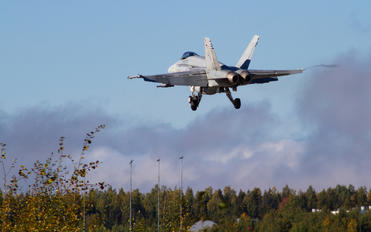 HN-419 - Finland - Air Force McDonnell Douglas F-18C Hornet