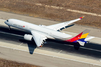 HL8383 - Asiana Airlines Airbus A350-900