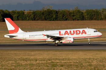 OE-LOY - LaudaMotion Airbus A320