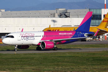HA-LJB - Wizz Air Airbus A320 NEO