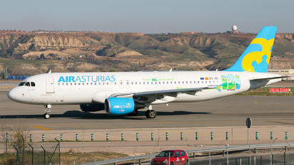 EC-ISI - Air Asturias Airbus A320