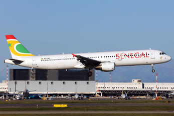 6V-AMC - Senegal Airlines Airbus A321