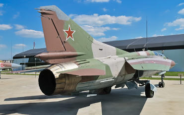 15 - Private Mikoyan-Gurevich MiG-23UB