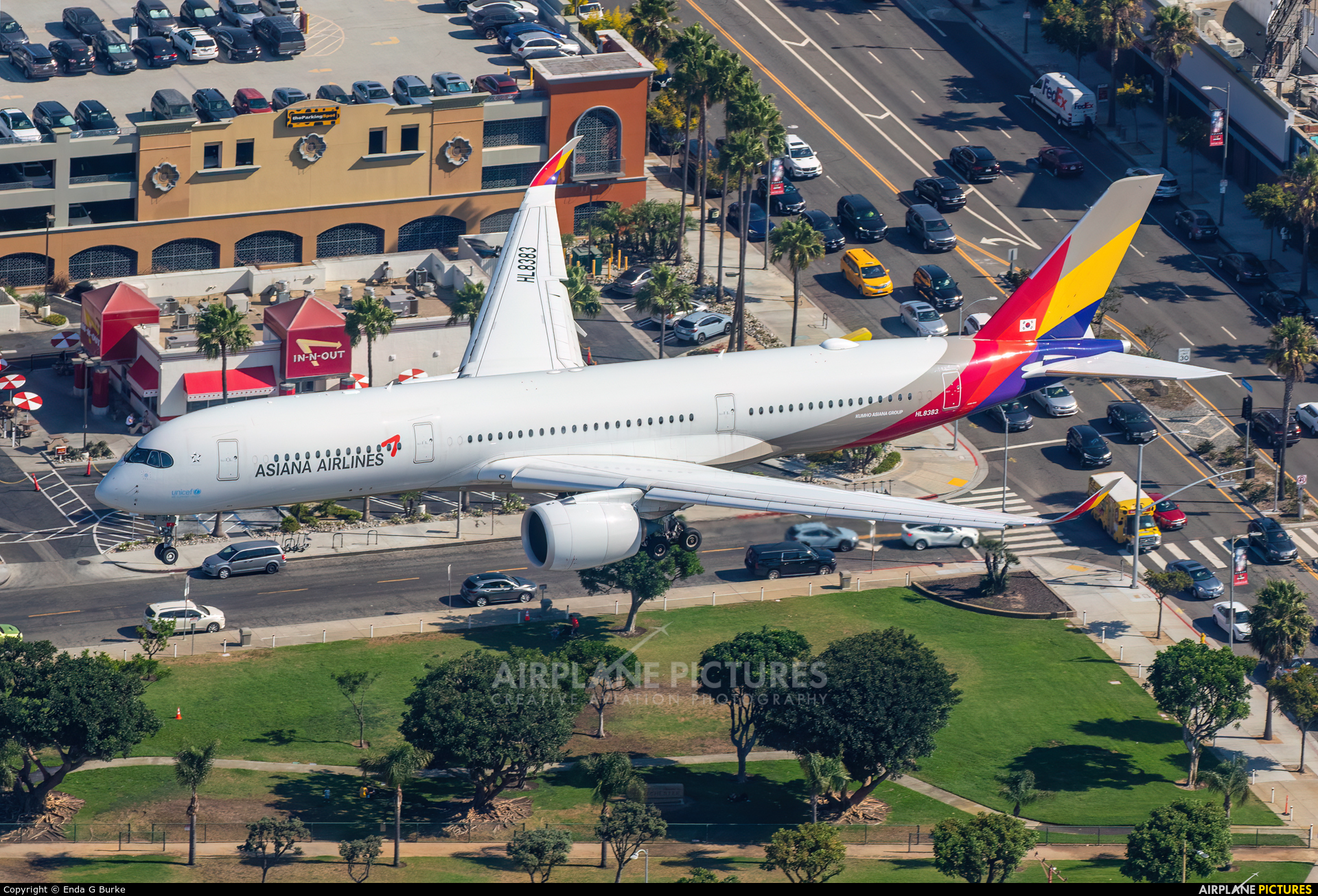 Asiana Airlines HL8383 aircraft at Los Angeles Intl