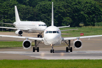 PK-SAZ - Super Air Airbus A320