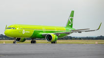 F-WXAZ - S7 Airlines Airbus A321-271NX aircraft