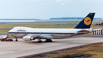 D-ABYR - Lufthansa Boeing 747-200