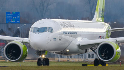 YL-ABL - Air Baltic Airbus A220-300