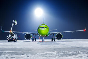 RA-73458 - S7 Airlines Airbus A320 NEO