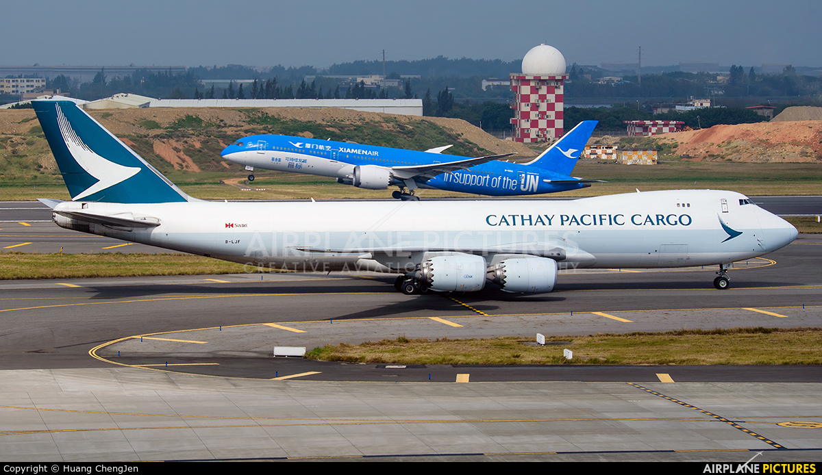 Cathay Pacific Cargo B-LJF aircraft at Taipei - Taoyuan Intl