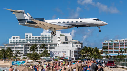 N50JE - Private Gulfstream Aerospace G-V, G-V-SP, G500, G550