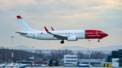 LN-NIK - Norwegian Air Shuttle Boeing 737-800