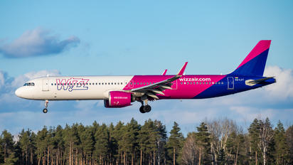HA-LVT - Wizz Air Airbus A321 NEO
