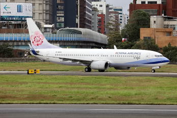 B-18662 - China Airlines Boeing 737-800