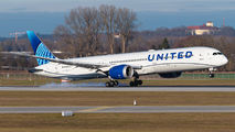 N14019 - United Airlines Boeing 787-10 Dreamliner aircraft