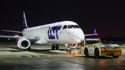SP-LND - LOT - Polish Airlines Embraer ERJ-195 (190-200)