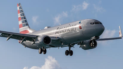 N933NN - American Airlines Boeing 737-800