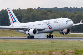 F-UJCS - France - Government Airbus A330-200