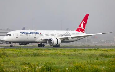 TC-LLE - Turkish Airlines Boeing 787-9 Dreamliner