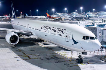 B-HNU - Cathay Pacific Boeing 777-300