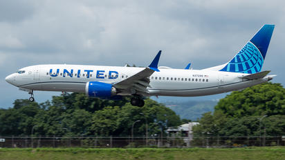 N37295 - United Airlines Boeing 737-8 MAX