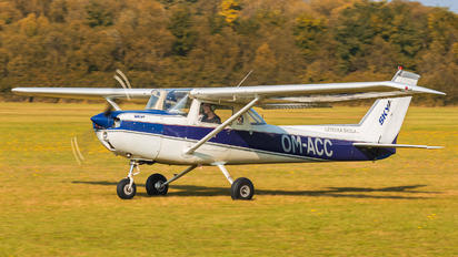 OM-ACC - Private Cessna 150
