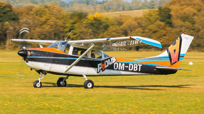 OM-DBT - Slovensky Narodny Aeroklub Cessna 182 Skylane (all models except RG)
